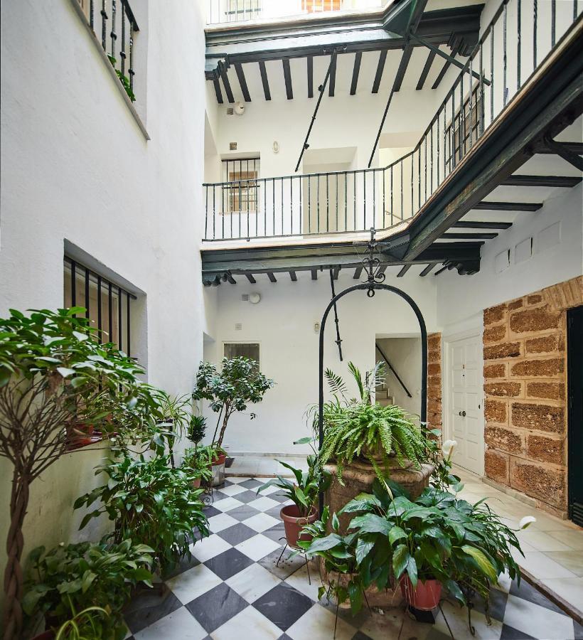 La Villa Romana Ha Apartment Cadiz Bagian luar foto